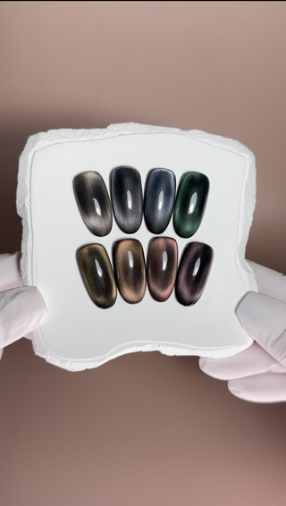 BIBLIOTEKA CAT EYE GEL POLISH № 04 FOREST BEAM – EMERALD WITH A SHIMMER, 10 ML