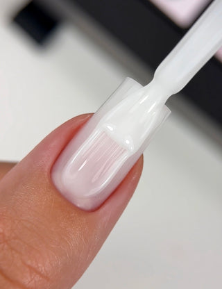 Cover Base № 01 Veil – Semi-transparent milky, 10 ml