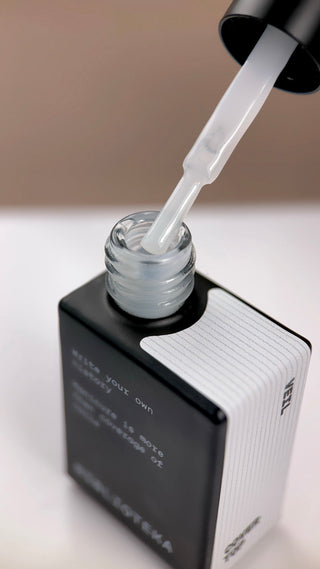 Gloss Cover TOP № 01 Veil – Semi-transparent milky, 10 ml