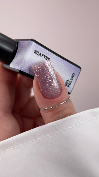 BIBLIOTEKA Cat Eye Gel Polish № 31 Scatter – Light Lilac, 10 ml