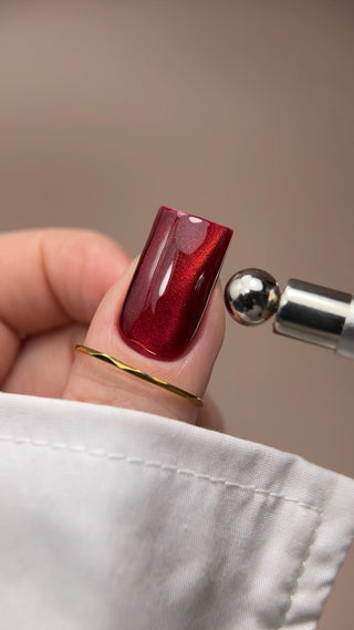 BIBLIOTEKA CAT EYE MAGNET RED GEL POLISH – RED, 10 ML