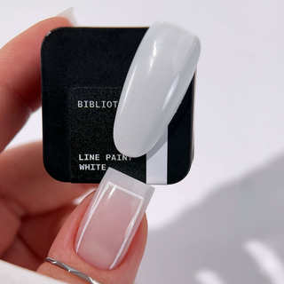 BIBLIOTEKA, LINE PAINT WHITE NO WIPE – WHITE GEL LINE PAINT WITH NO STICKY LAYER, 5 ML